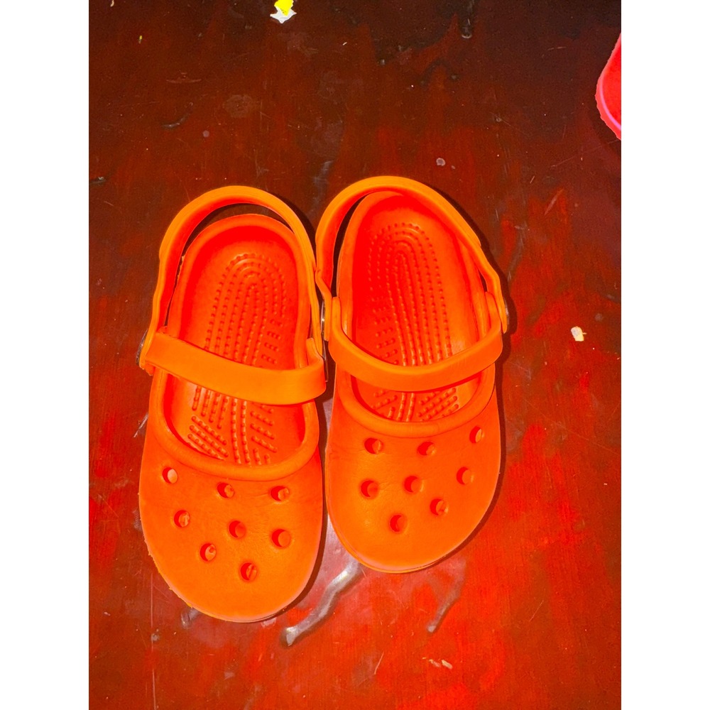 Crocs sandals size 6/7